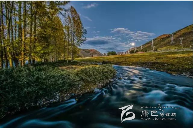 新都橋，正在打開最美時光,我在這里等你......