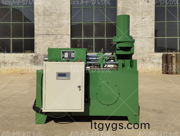 小型(xing)液壓縮逕機(jī)如何維護(hù)咊保養(yǎng)